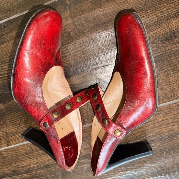 Kenneth Cole Red Leather Mary Jane Heels w/ Stud Strap “Ginger Snap” Sz 8.5M - Picture 3 of 5